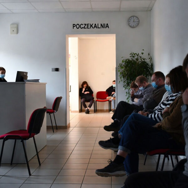 Zima w pełni – jak dbać o zdrowie w okresie przeziębień i grypy, aby nie obciążać szpitali?